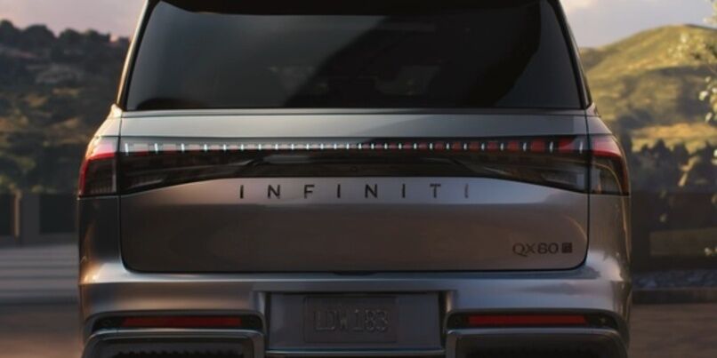 Светодиодные задние фонари во всю ширину